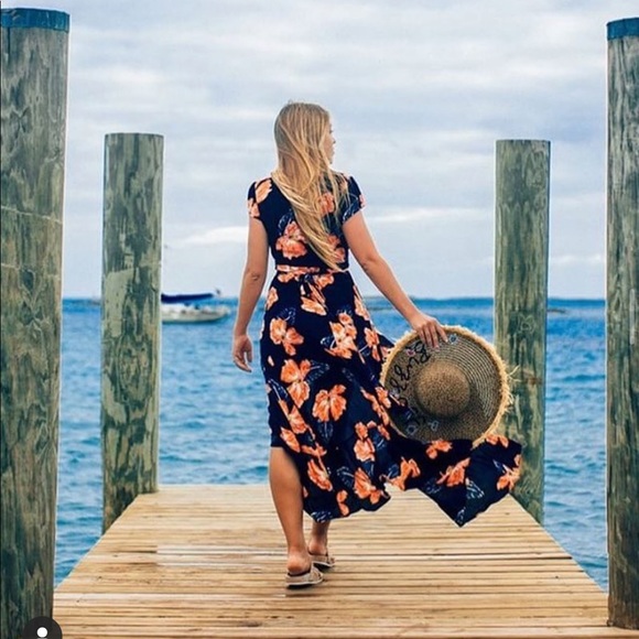 XIX palms wrap dress. Size 0 - Picture 3 of 3